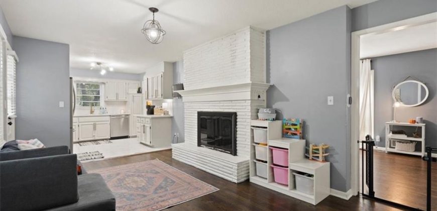 Homes for Sale in Gladstone, MO 64118 | 7104 N Baltimore Avenue