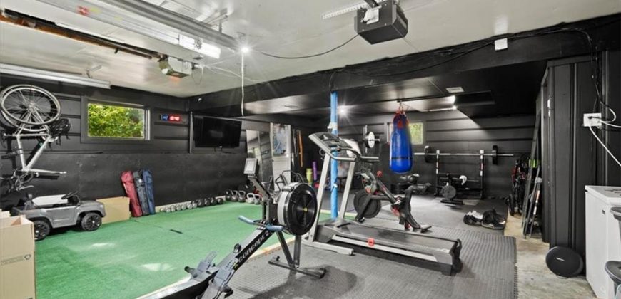 Homes for Sale in Gladstone, MO 64118 | 7104 N Baltimore Avenue