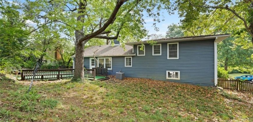 Homes for Sale in Gladstone, MO 64118 | 7104 N Baltimore Avenue