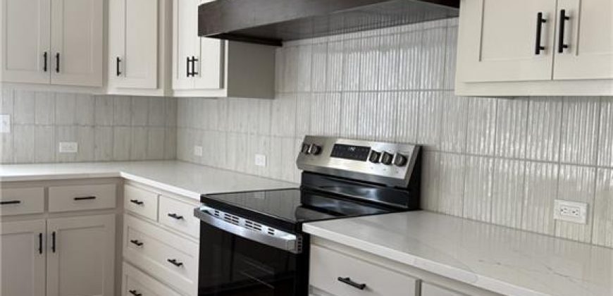 Homes for Sale in Kansas City, MO 64156 | 9007 N Poplar Avenue