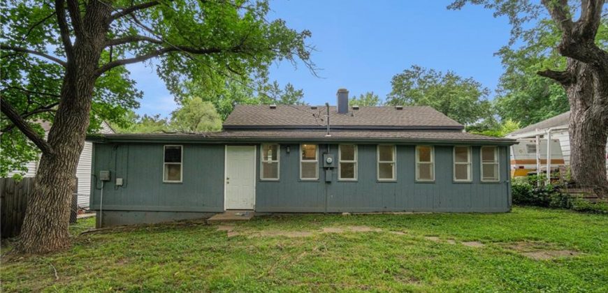 Homes for Sale in Kansas City, MO 64116 | 915 NE 44th Street
