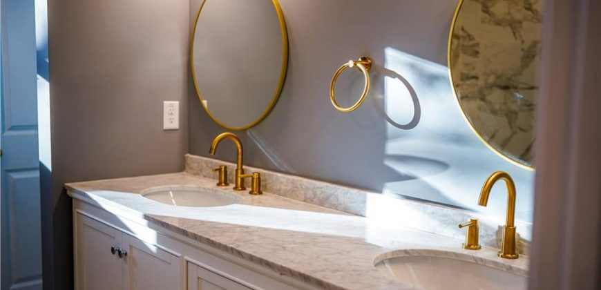 Homes for Sale in Kansas City, MO 64151 | 7412 N Strathbury Avenue