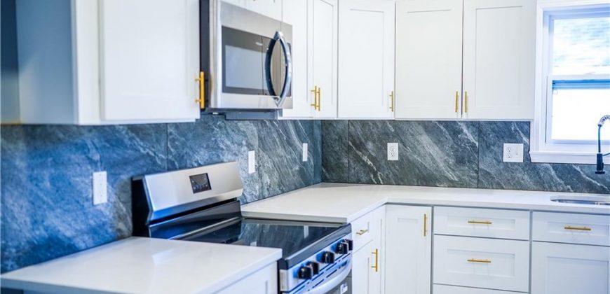 Homes for Sale in Kansas City, MO 64151 | 7412 N Strathbury Avenue