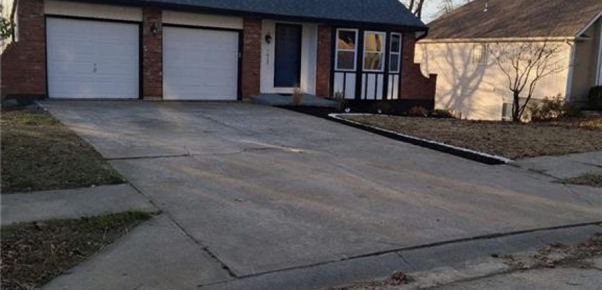 Homes for Sale in Kansas City, MO 64151 | 7412 N Strathbury Avenue