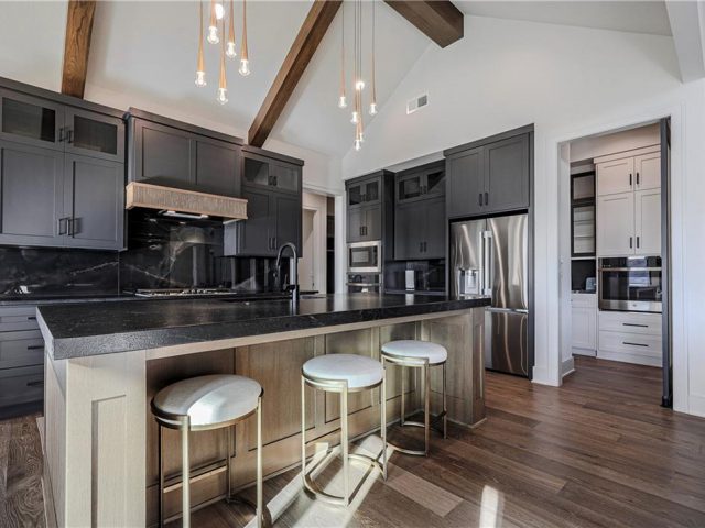 Homes for Sale in Kansas City, MO 64151 | 5818 N Lucerne Avenue