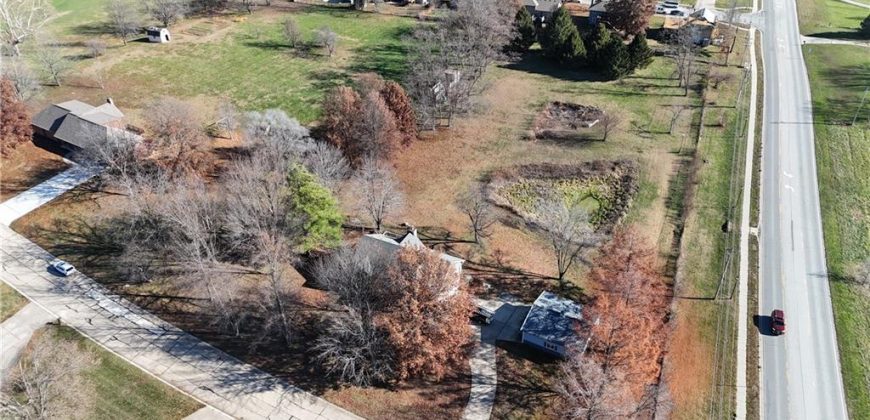 Homes for Sale in Kearney, MO 64060 | 1811  Paddock Drive