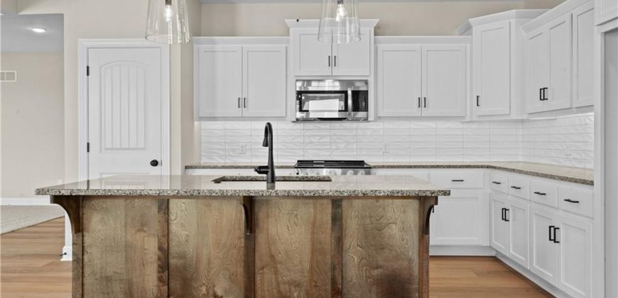 Homes for Sale in Platte City, MO 64079 | 2500  Windmill Drive