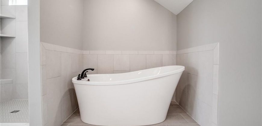 Homes for Sale in Liberty, MO 64068 | 2189  Heritage Court