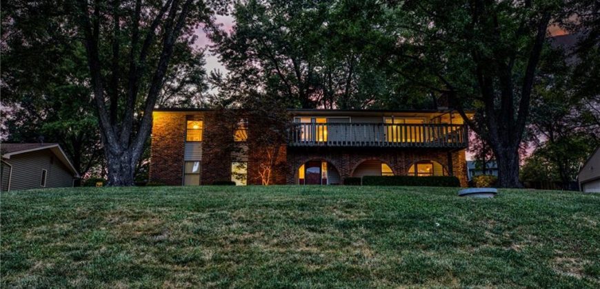 Homes for Sale in Weatherby Lake, MO 64152 | 7610 NW Westside Drive