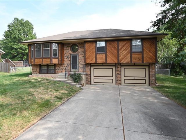 Homes for Sale in Kansas City, MO 64155 | 11433 N Highland Avenue