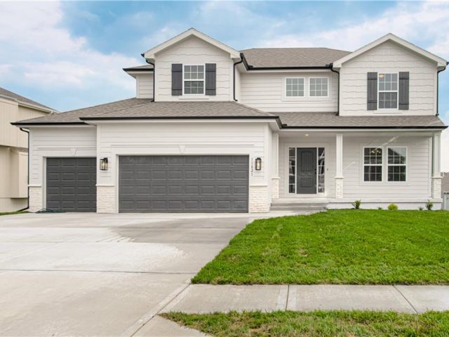 Homes for Sale in Kansas City, MO 64156 | 11821 N Wheeling Avenue