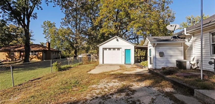 Homes for Sale in Kansas City, MO 64119 | 6924 NE 56th Street