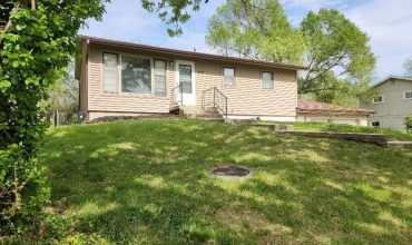 Homes for Sale in Liberty, MO 64068 | 913 S Missouri Street