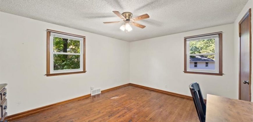 Homes for Sale in Parkville, MO 64152 | 6606 NW Quail Run Drive