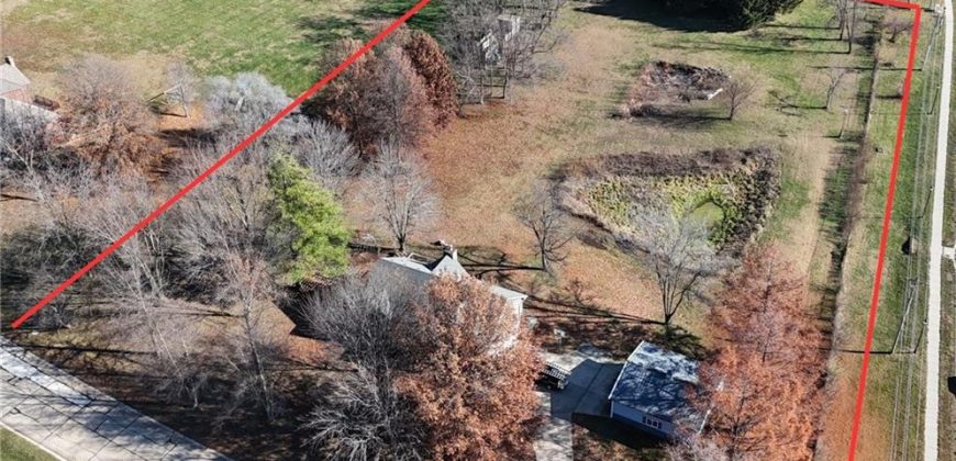 Homes for Sale in Kearney, MO 64060 | 1811  Paddock Drive