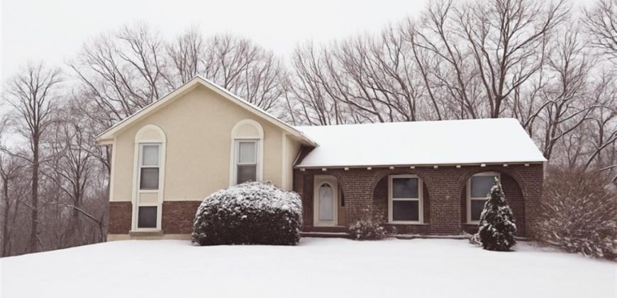 Homes for Sale in Parkville, MO 64152 | 6708 NW 50TH Street