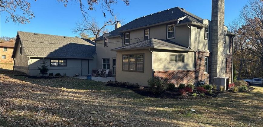 Homes for Sale in Kansas City, MO 64118 | 900 NE Barnes Avenue