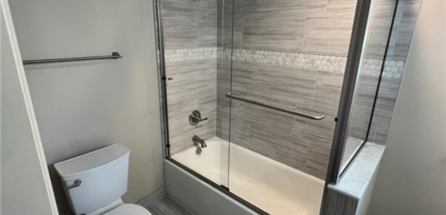 Homes for Sale in Kansas City, MO 64118 | 900 NE Barnes Avenue