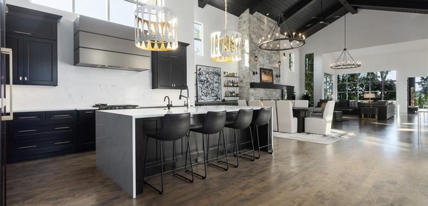 Homes for Sale in Parkville, MO 64152 | 6949  Watson’s Country Lane