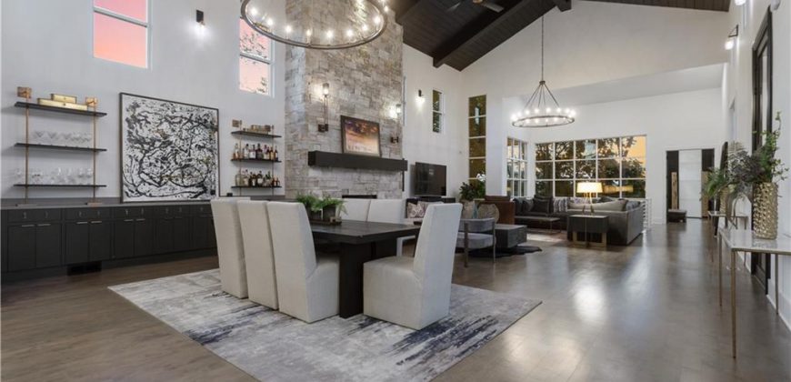 Homes for Sale in Parkville, MO 64152 | 6949  Watson’s Country Lane