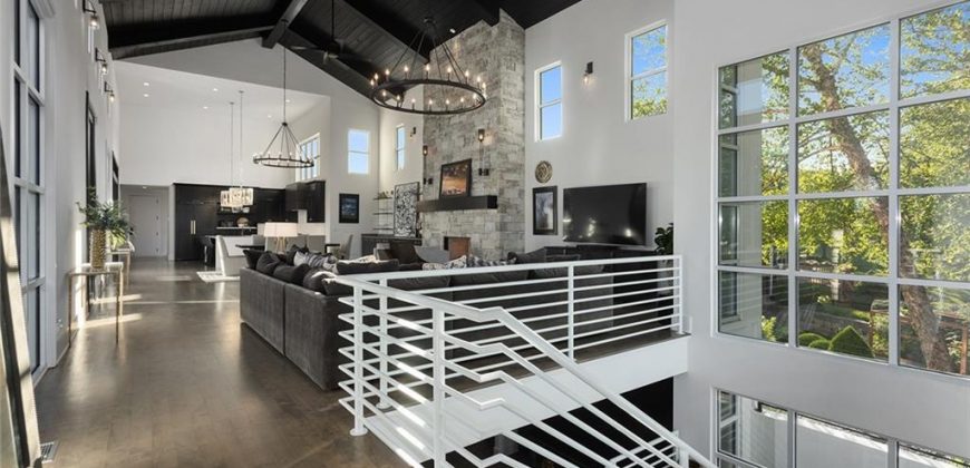 Homes for Sale in Parkville, MO 64152 | 6949  Watson’s Country Lane