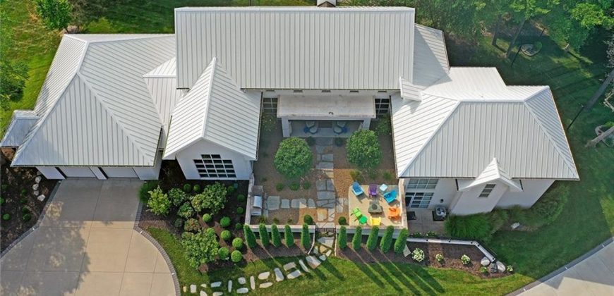 Homes for Sale in Parkville, MO 64152 | 6949  Watson’s Country Lane