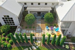 6949--Watson's Country-Lane-mls-2562104-image-1