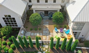 Homes for Sale in Parkville, MO 64152 | 6949  Watson’s Country Lane