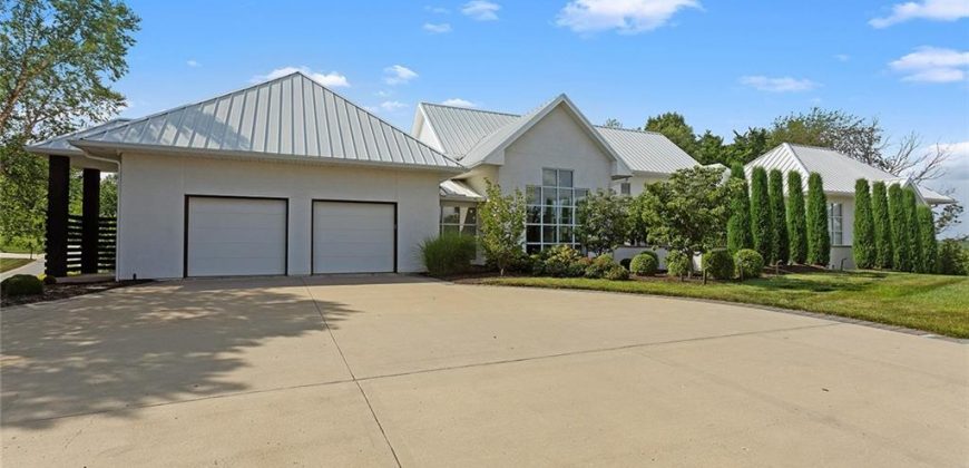 Homes for Sale in Parkville, MO 64152 | 6949  Watson’s Country Lane