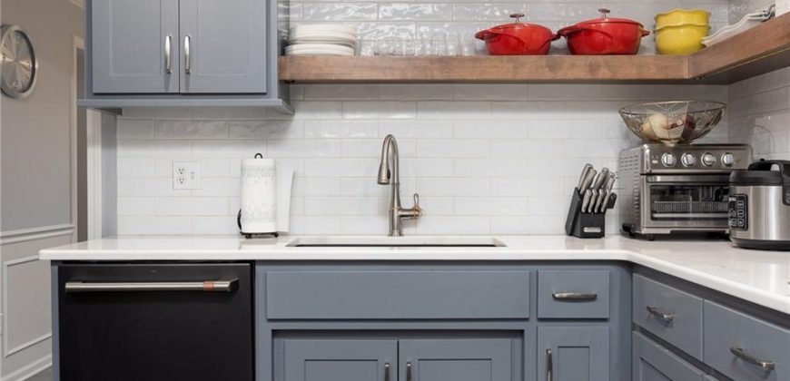 Homes for Sale in Liberty, MO 64068 | 1327  Easton Court