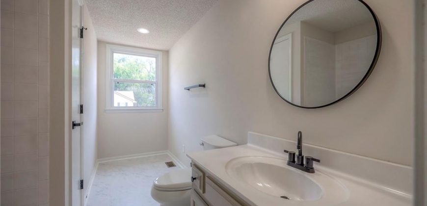 Homes for Sale in Liberty, MO 64068 | 1124  Amesbury Avenue