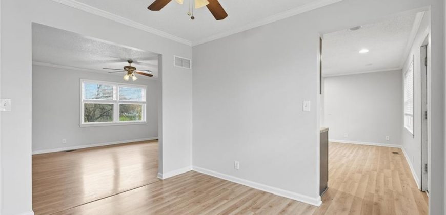 Homes for Sale in Kansas City, MO 64155 | 11018 N Kenwood Avenue