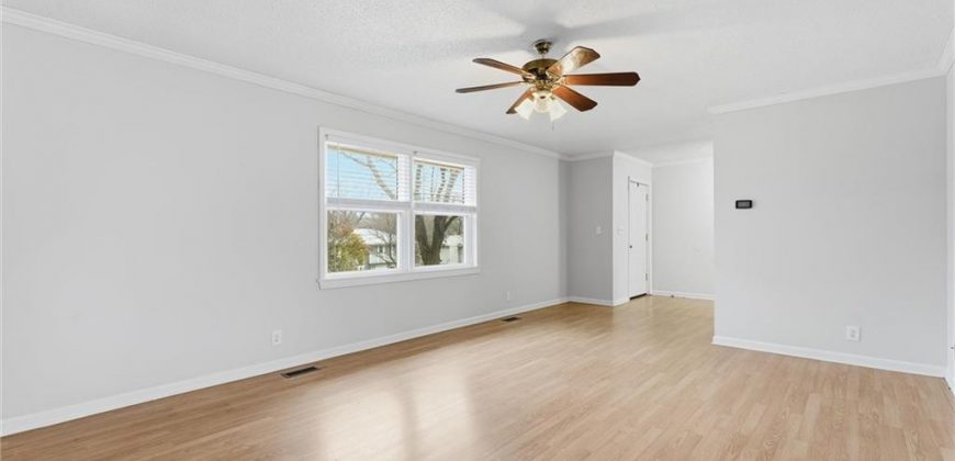 Homes for Sale in Kansas City, MO 64155 | 11018 N Kenwood Avenue