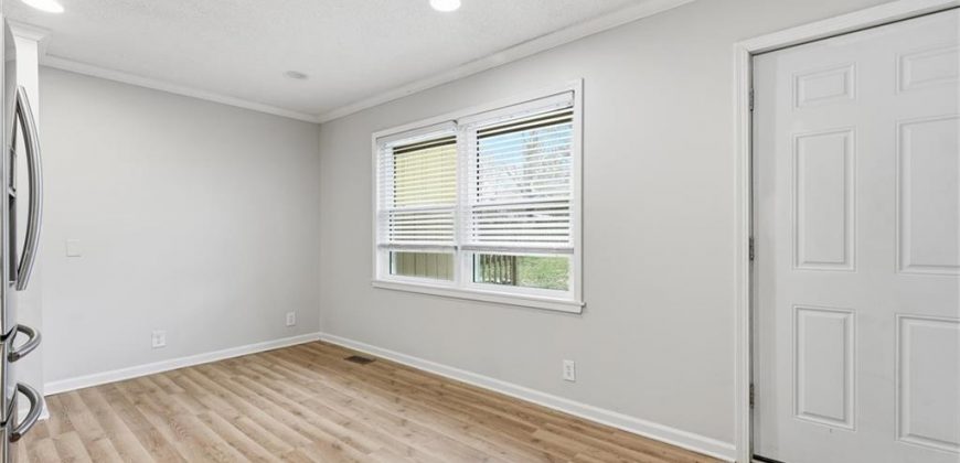 Homes for Sale in Kansas City, MO 64155 | 11018 N Kenwood Avenue