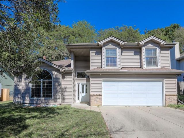 Homes for Sale in Kansas City, MO 64118 | 1600 NE 81st Street