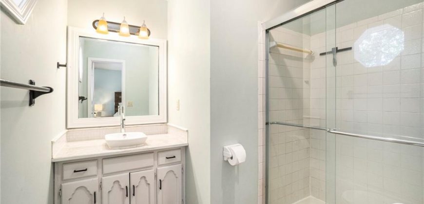 Homes for Sale in Gladstone, MO 64119 | 5820 N Indiana Avenue