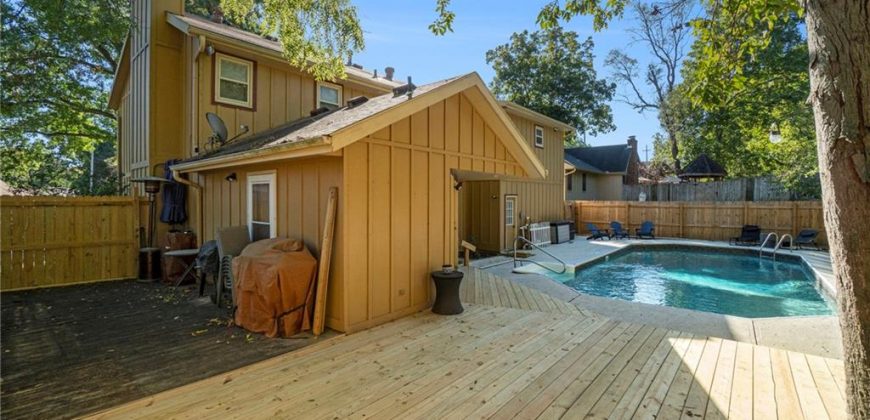 Homes for Sale in Gladstone, MO 64119 | 5820 N Indiana Avenue