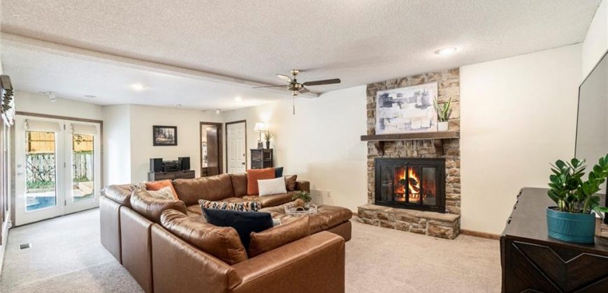 Homes for Sale in Gladstone, MO 64119 | 5820 N Indiana Avenue