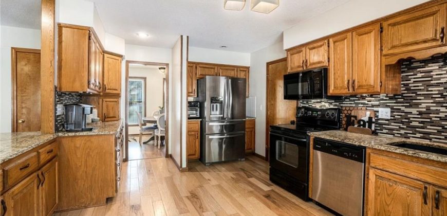 Homes for Sale in Gladstone, MO 64119 | 5820 N Indiana Avenue