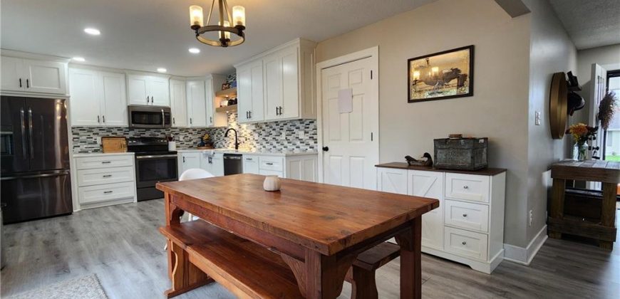 Homes for Sale in Excelsior Springs, MO 64024 | 812  Apple Blossom Street