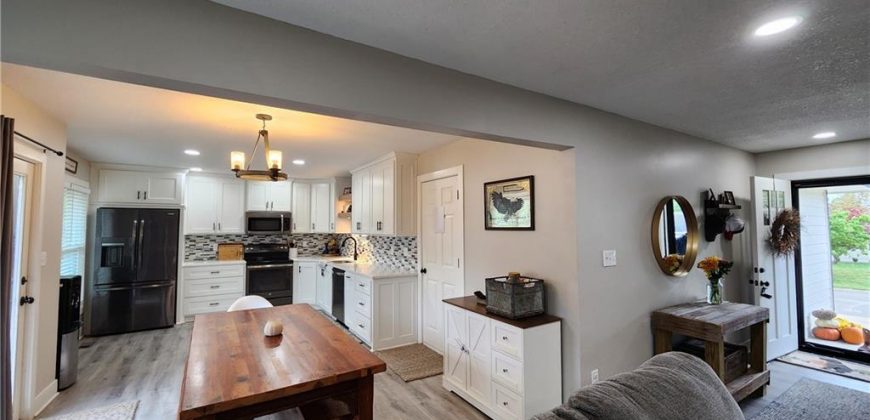 Homes for Sale in Excelsior Springs, MO 64024 | 812  Apple Blossom Street