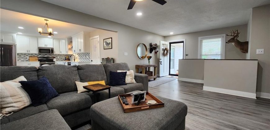 Homes for Sale in Excelsior Springs, MO 64024 | 812  Apple Blossom Street