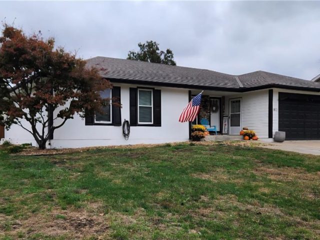 Homes for Sale in Excelsior Springs, MO 64024 | 812  Apple Blossom Street