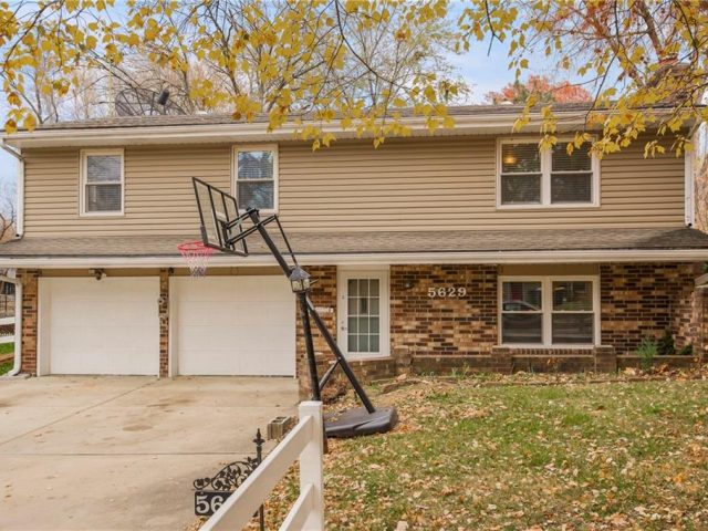 Homes for Sale in Kansas City, MO 64119 | 5629 N Manchester Avenue