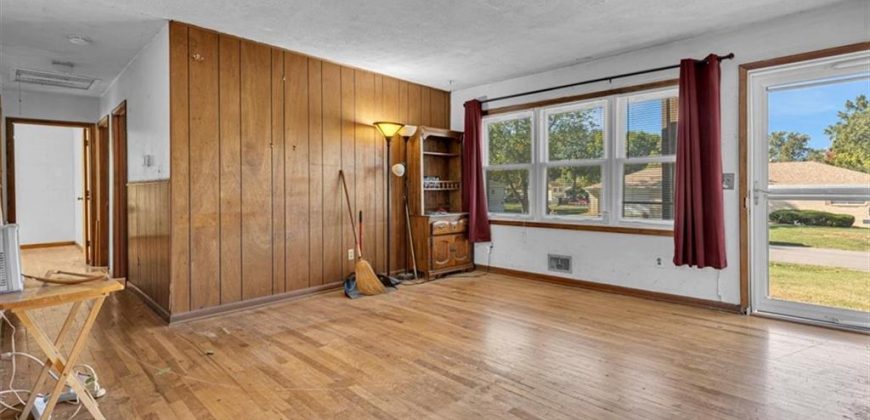 Homes for Sale in Kansas City, MO 64155 | 8921 N Charlotte Street