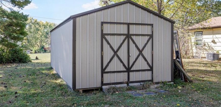 Homes for Sale in Kansas City, MO 64155 | 8921 N Charlotte Street