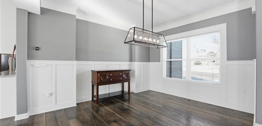 Homes for Sale in Parkville, MO 64152 | 5950  Thousand Oaks Drive