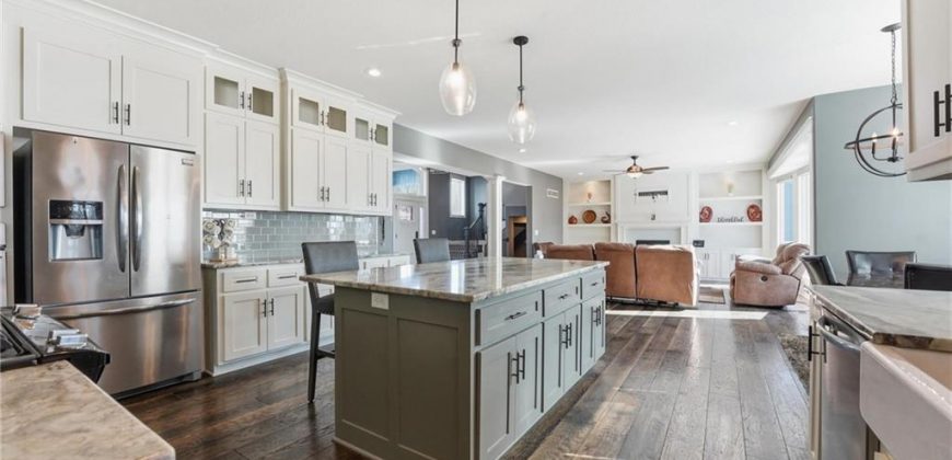 Homes for Sale in Parkville, MO 64152 | 5950  Thousand Oaks Drive