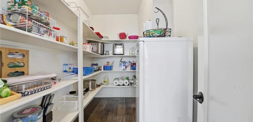 Homes for Sale in Parkville, MO 64152 | 5950  Thousand Oaks Drive