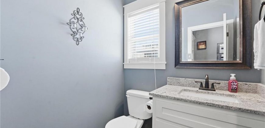 Homes for Sale in Parkville, MO 64152 | 5950  Thousand Oaks Drive